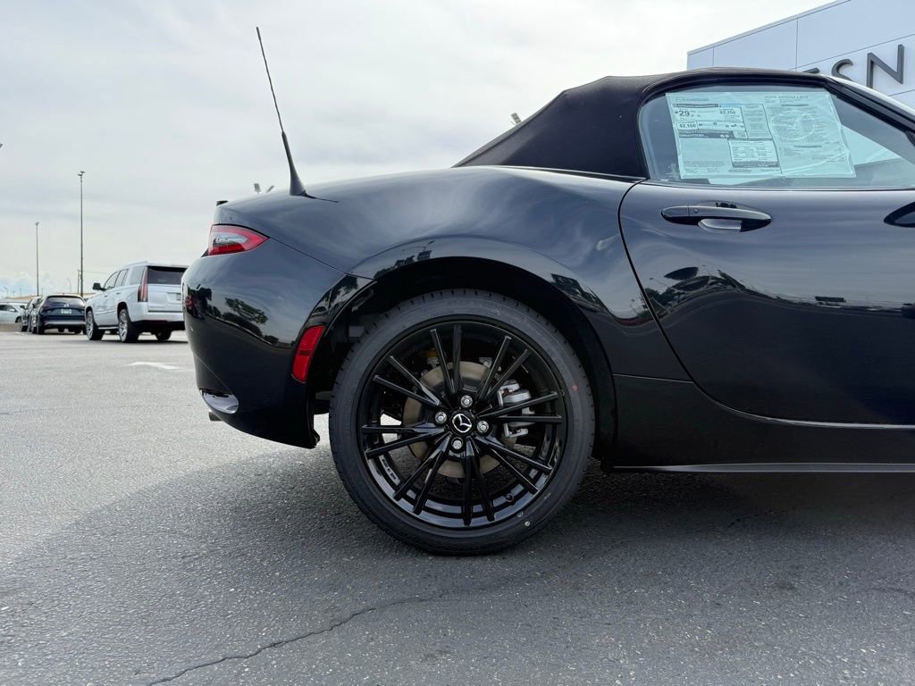 New 2026 MAZDA MX-5 Miata Club w/ Interior Package RWD image 9