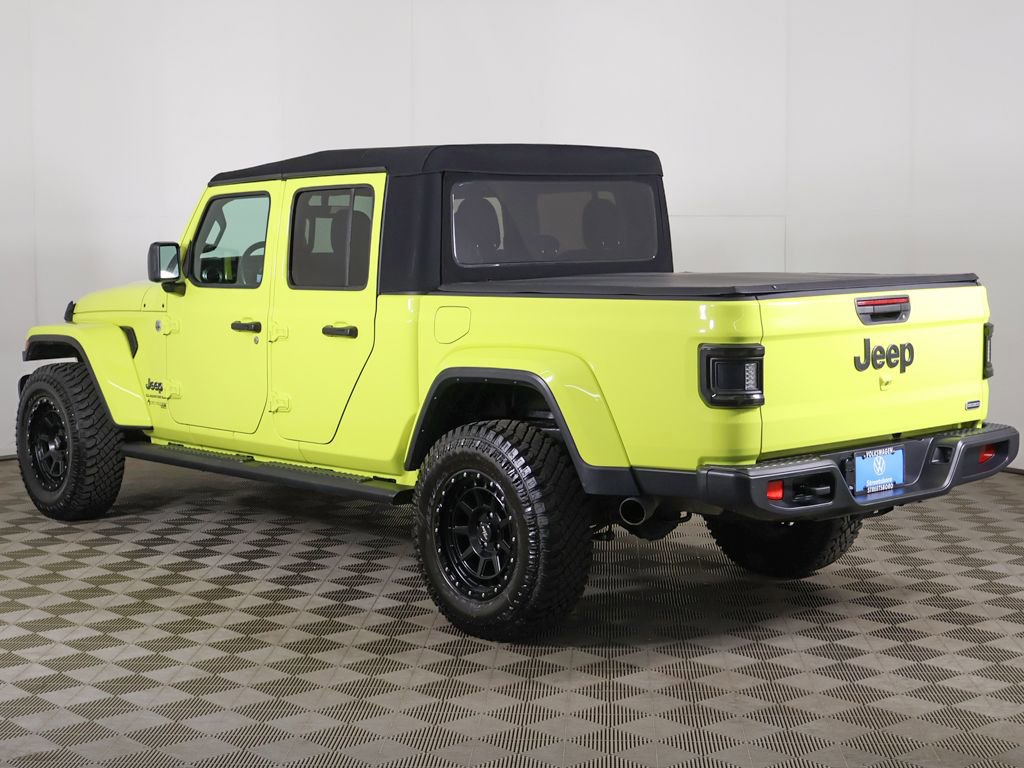 Used 2023 Jeep Gladiator Overland w/ Cold Weather Group AWD/4WD image 7