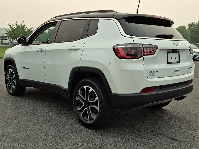 Used 2022 Jeep Compass Limited w/ Sun and Sound Group AWD/4WD image 7