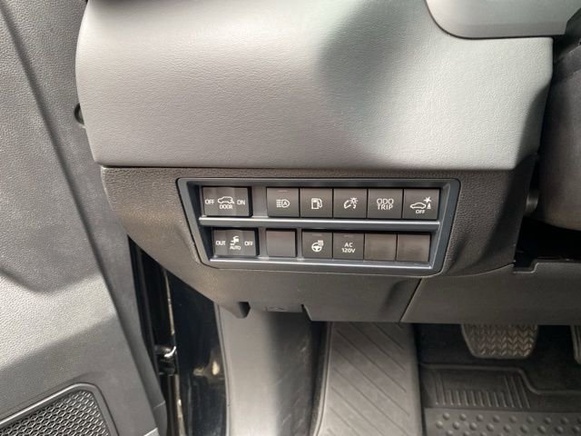 Certified 2025 Toyota Sequoia Platinum image 16