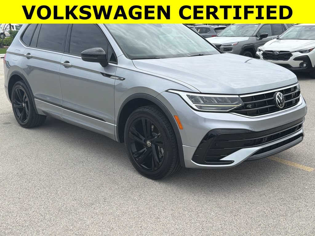 Certified 2023 Volkswagen Tiguan SE R-Line FWD image 1