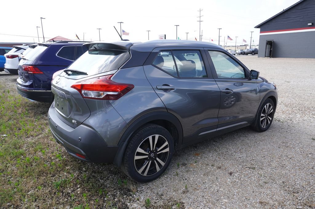 Used 2020 Nissan Kicks SR FWD image 6