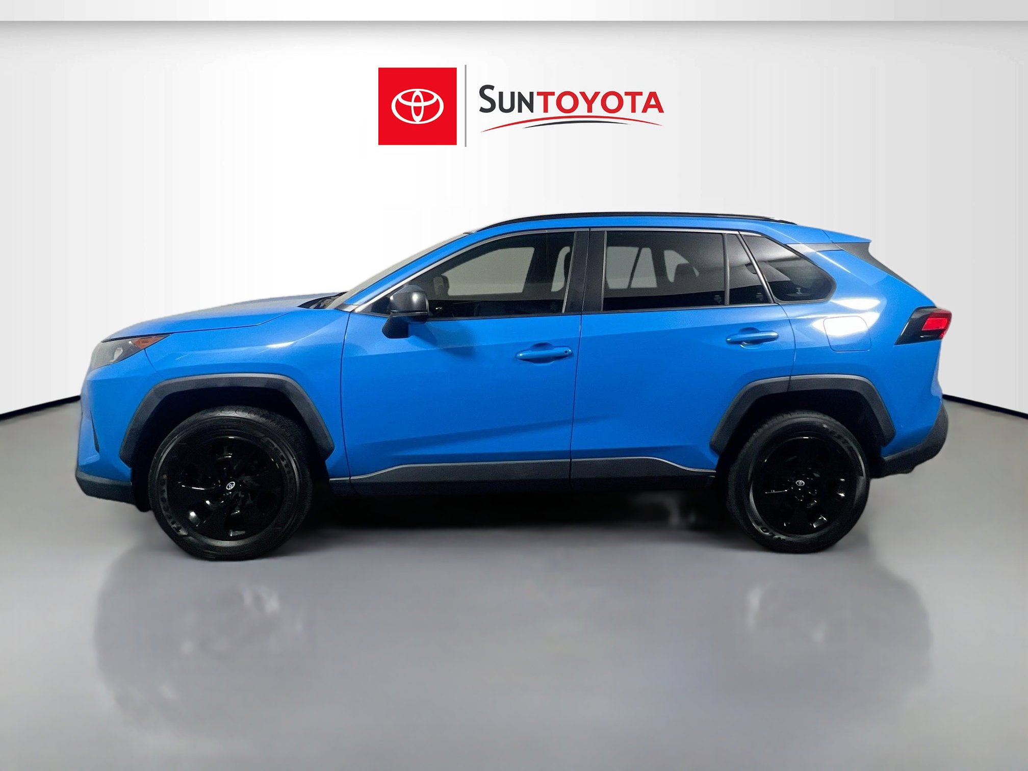 Used 2020 Toyota RAV4 LE image 7
