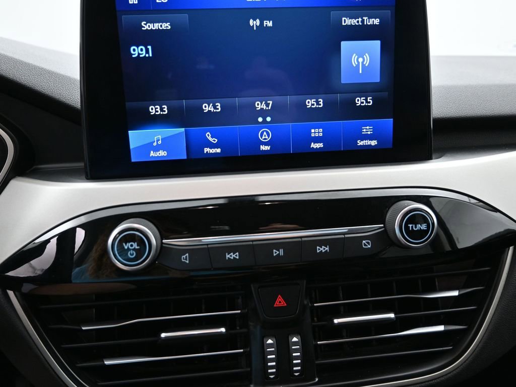 Used 2022 Ford Escape SEL w/ Technology Package image 17