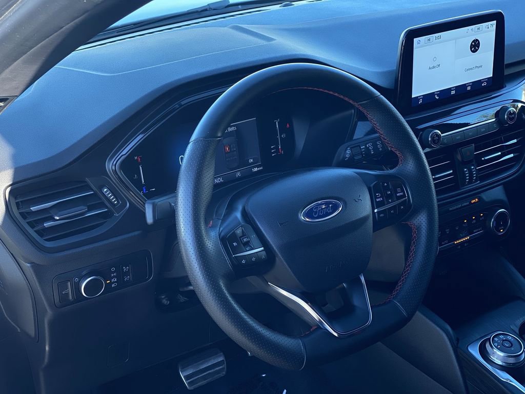 Used 2024 Ford Escape ST-Line image 8