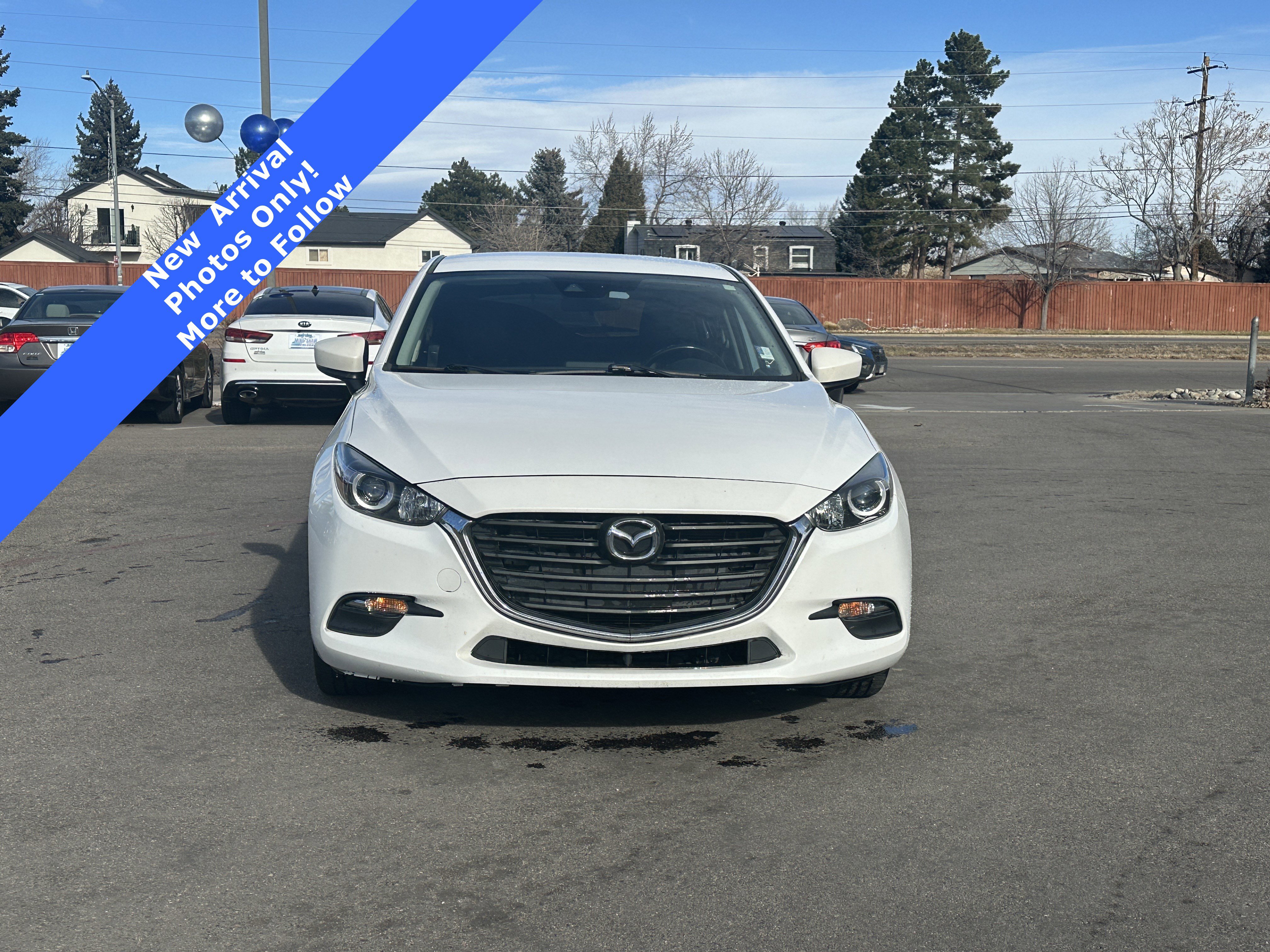 Used 2018 MAZDA MAZDA3 Touring image 2