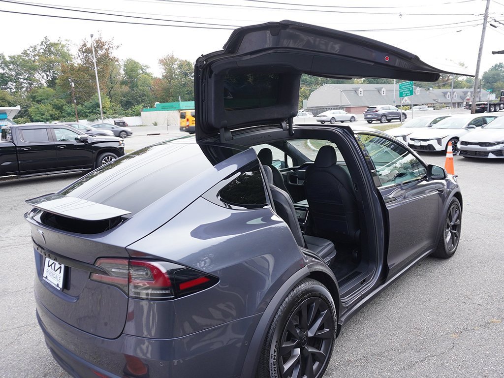 Used 2022 Tesla Model X image 31