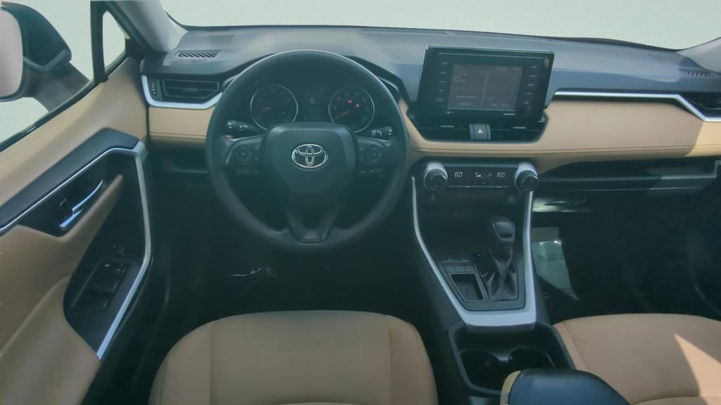 Used 2021 Toyota RAV4 XLE FWD image 12