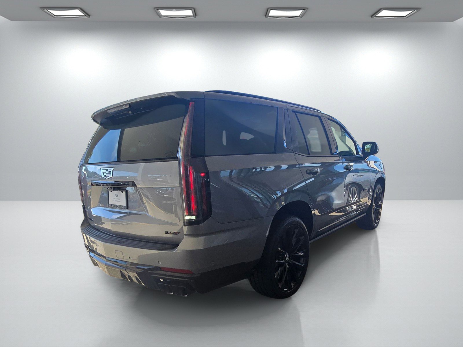 New 2026 Cadillac Escalade V w/ LPO, ONYX Package image 4