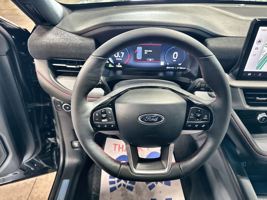 New 2026 Ford Explorer ST-Line w/ ST-Line Street Pack image 17