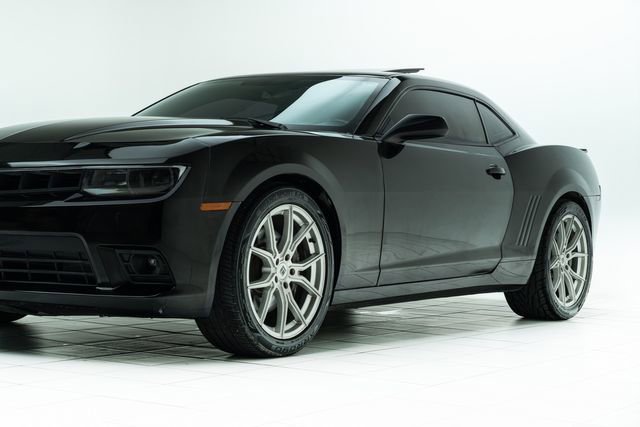 Used 2015 Chevrolet Camaro SS w/ RS Package image 9