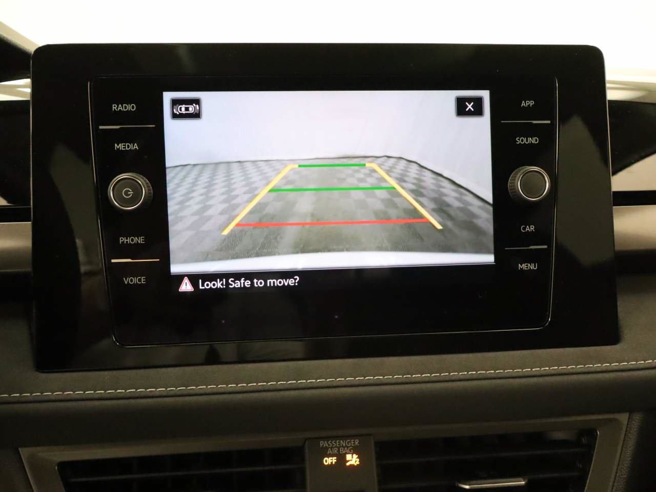 New 2026 Volkswagen Taos SE FWD image 10