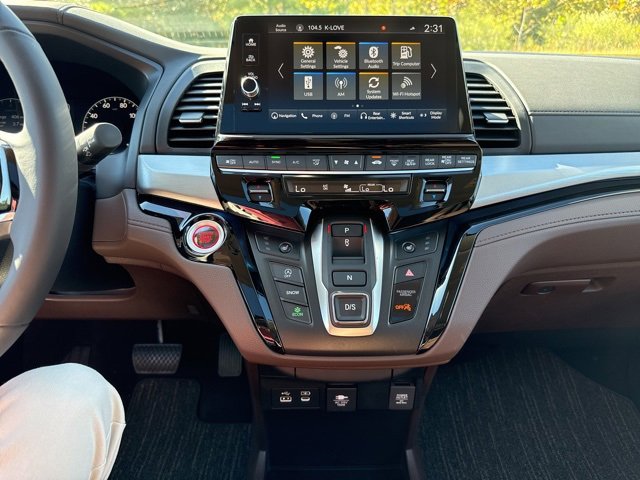 New 2026 Honda Odyssey Touring image 23