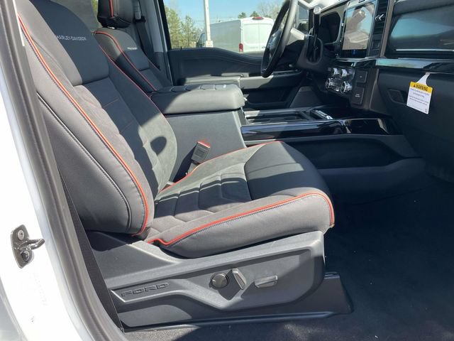 New 2026 Ford F250 Lariat w/ Black Appearance Package AWD/4WD image 31