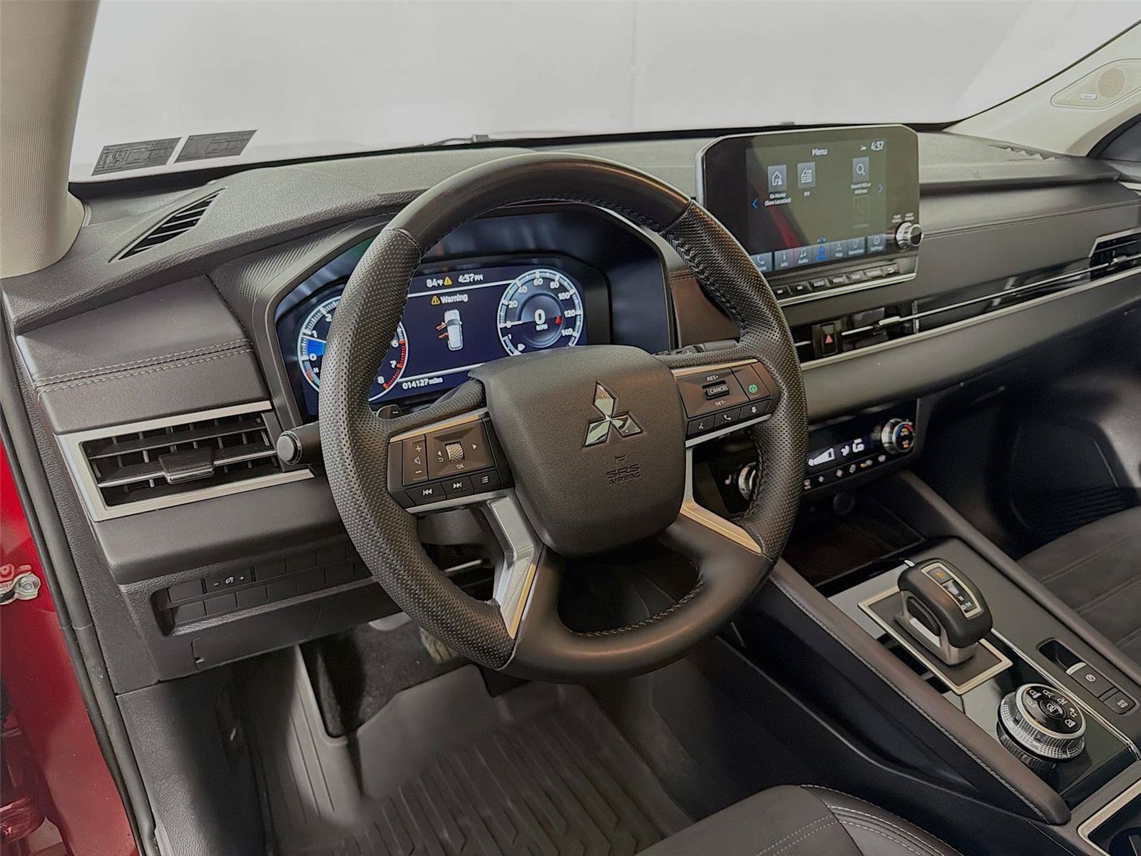 Used 2024 Mitsubishi Outlander SE AWD/4WD image 16
