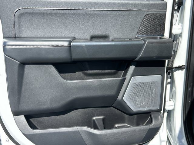 Used 2023 Ford F150 Raptor w/ Raptor Carbon Fiber Package AWD/4WD image 25