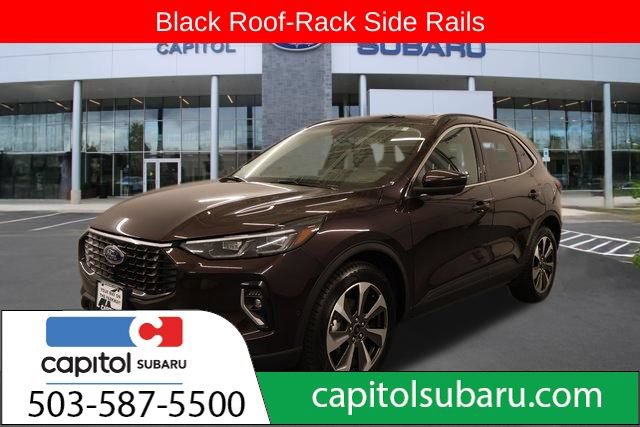 Used 2023 Ford Escape Platinum w/ Premium Technology Package AWD/4WD image 7