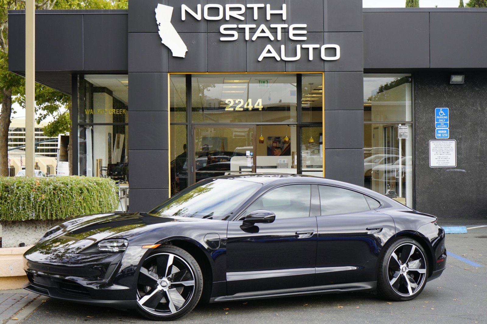 Used 2022 Porsche Taycan