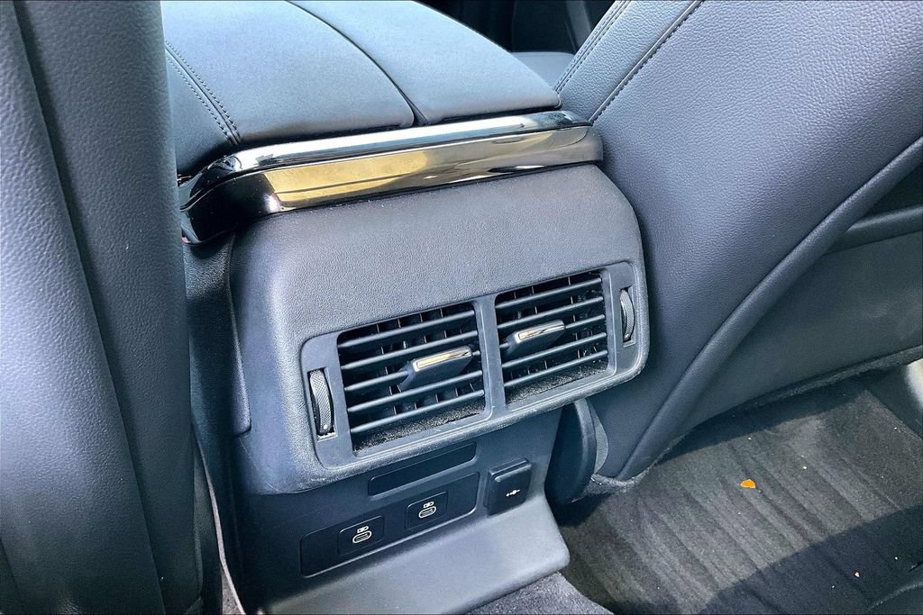 Used 2024 Land Rover Range Rover Velar S AWD/4WD image 27