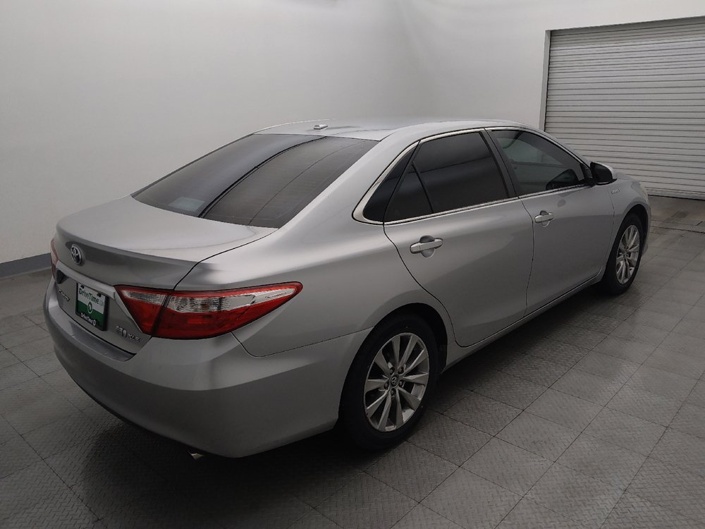 Used 2017 Toyota Camry XLE FWD image 9