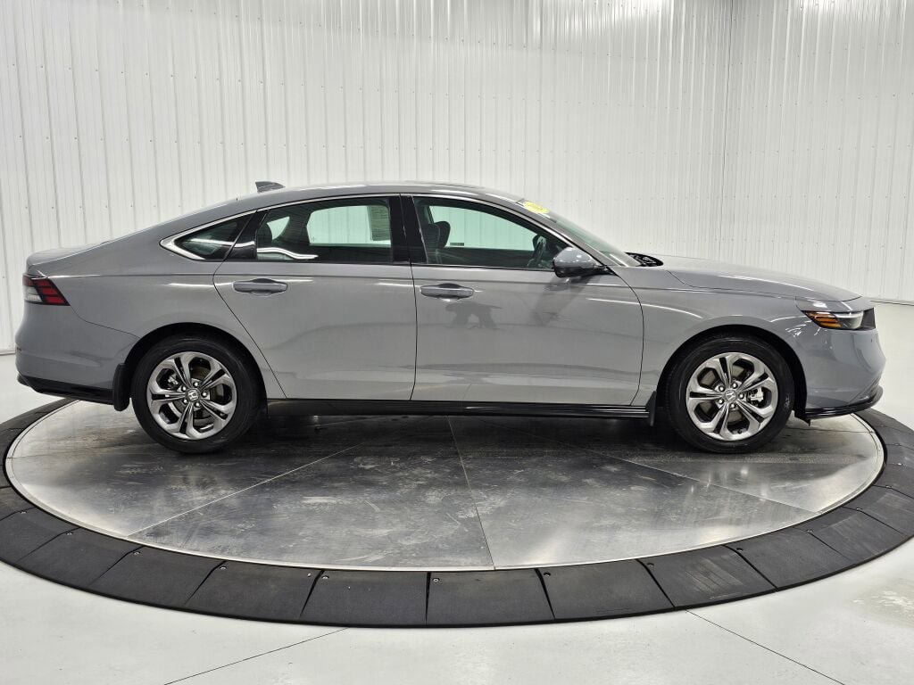 Certified 2024 Honda Accord EX-L image 6