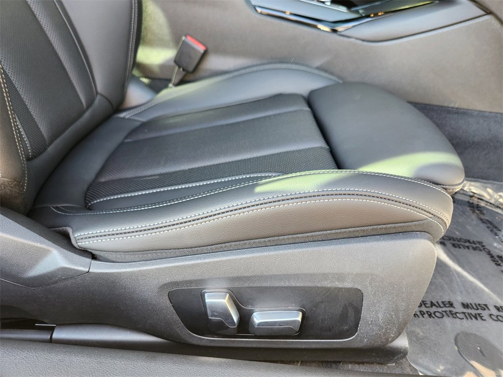 Used 2024 BMW 230i xDrive Coupe w/ Convenience Package image 18