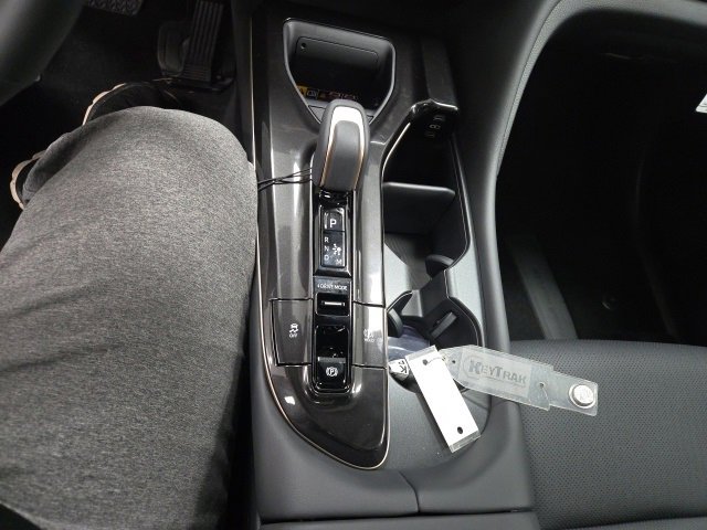 New 2026 Toyota Crown Platinum image 27