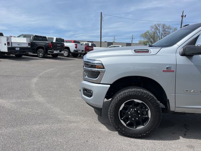 Used 2026 RAM 2500 Laramie AWD/4WD image 4