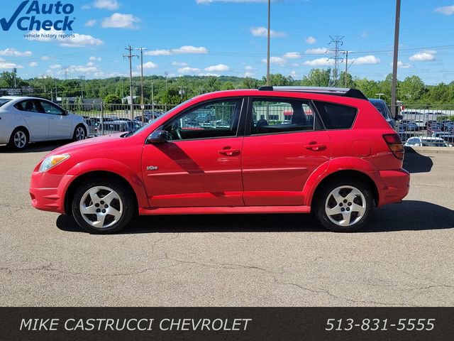 Used 2006 Pontiac Vibe w/ Preferred Package FWD image 2