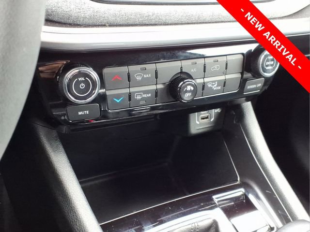 Used 2023 Jeep Compass Latitude image 20