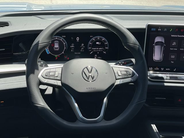 New 2026 Volkswagen Tiguan SE R-Line FWD image 7
