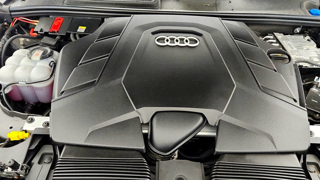 Used 2025 Audi Q7 3.0T Premium Plus AWD/4WD image 28
