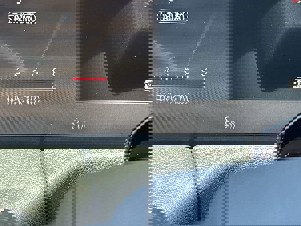 New 2025 Nissan Armada SL w/ Captain's Chari Seat Package image 31