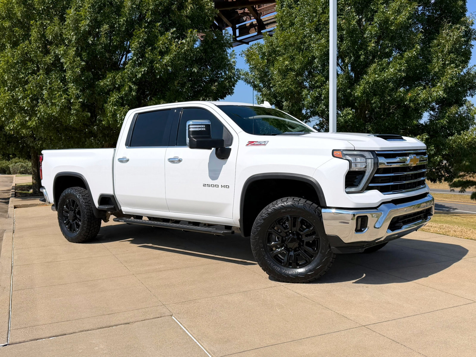Used 2025 Chevrolet Silverado 2500 LTZ w/ LTZ Premium Package