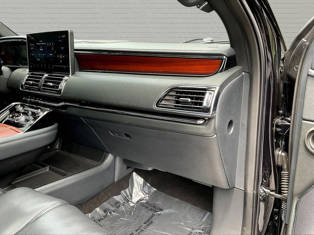 Used 2023 Lincoln Navigator Reserve RWD image 20