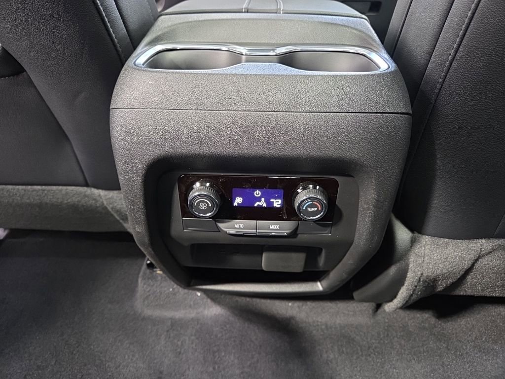 New 2026 Chevrolet Traverse LT image 35