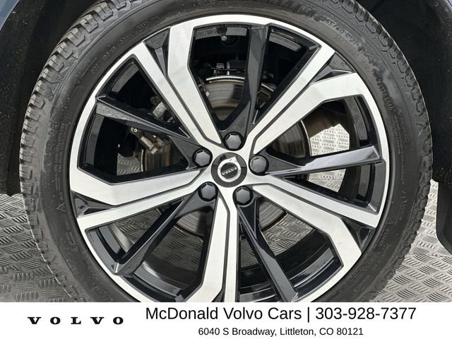 Certified 2023 Volvo XC60 B5 Ultimate w/ Climate Package AWD/4WD image 10