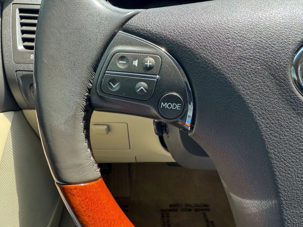 Used 2011 Lexus ES 350 image 13