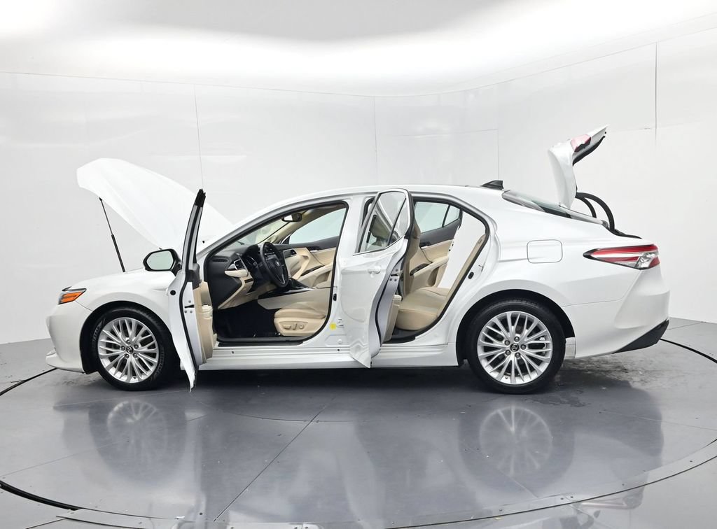 Used 2018 Toyota Camry XLE FWD image 59