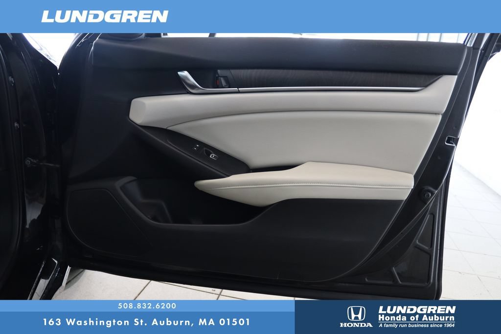 Certified 2018 Honda Accord EX image 15