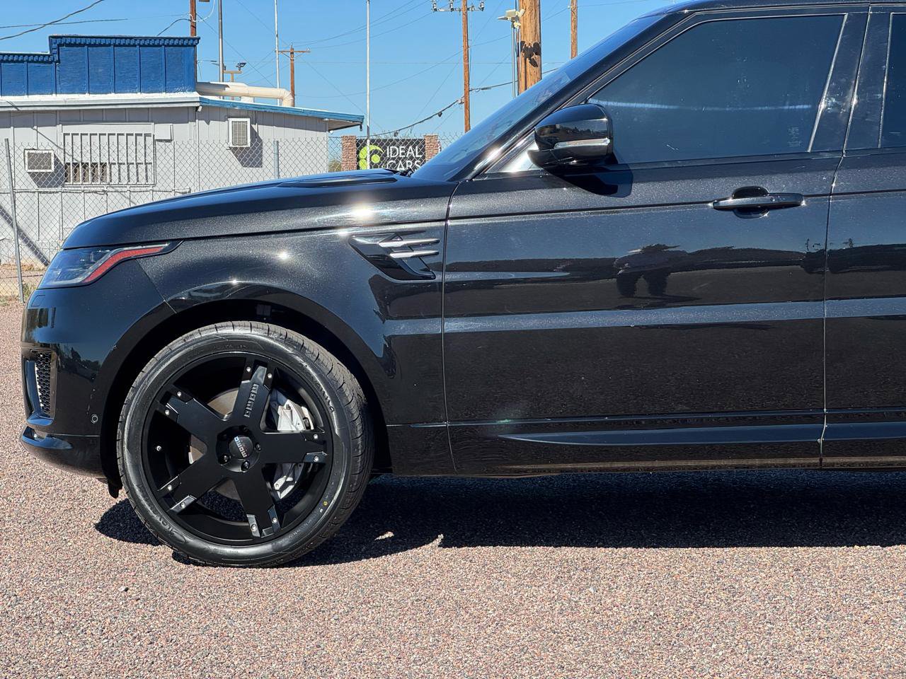 Used 2020 Land Rover Range Rover Sport HSE image 4