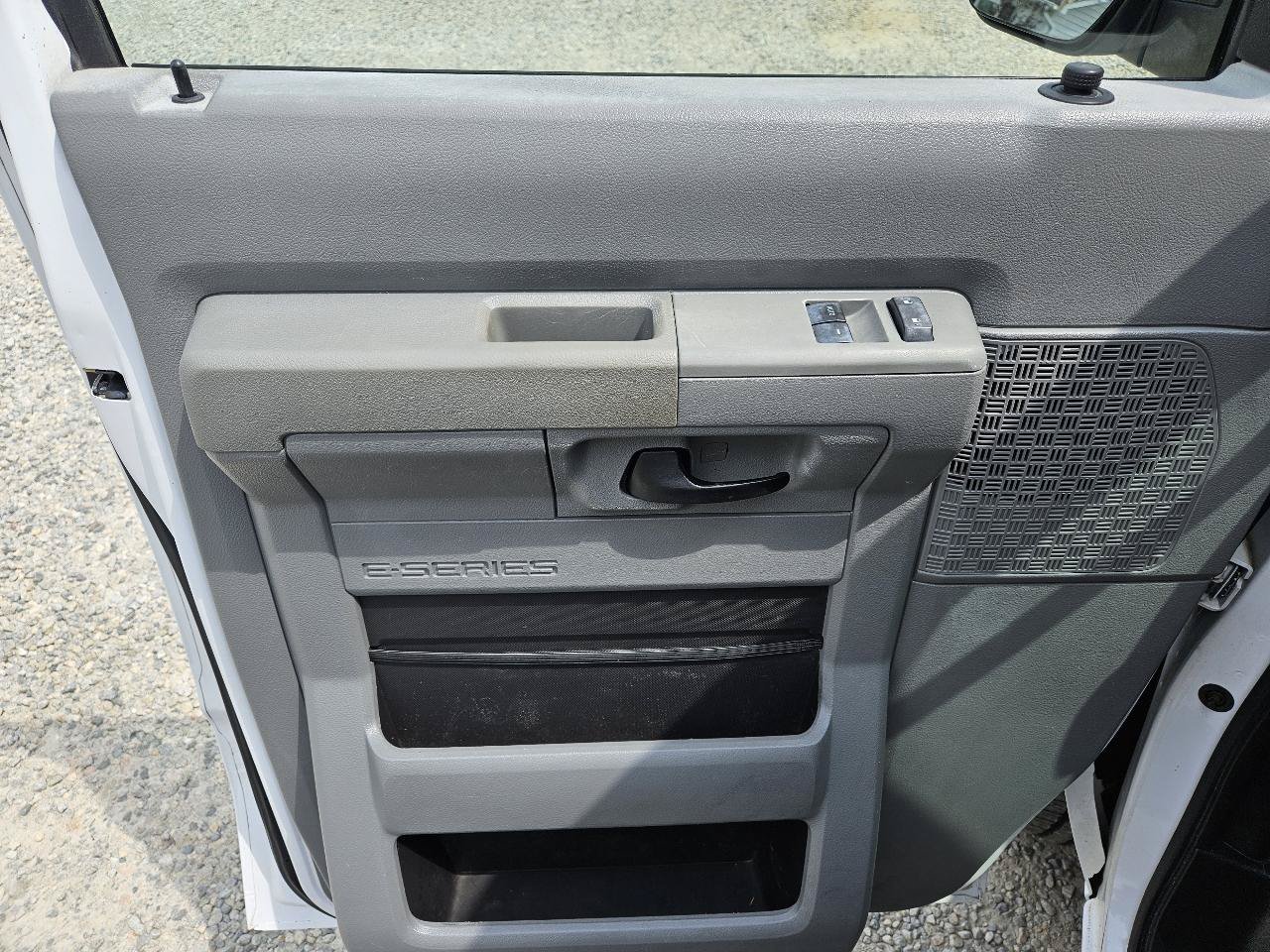Used 2012 Ford E-250 and Econoline 250 w/ PWR Group RWD image 12