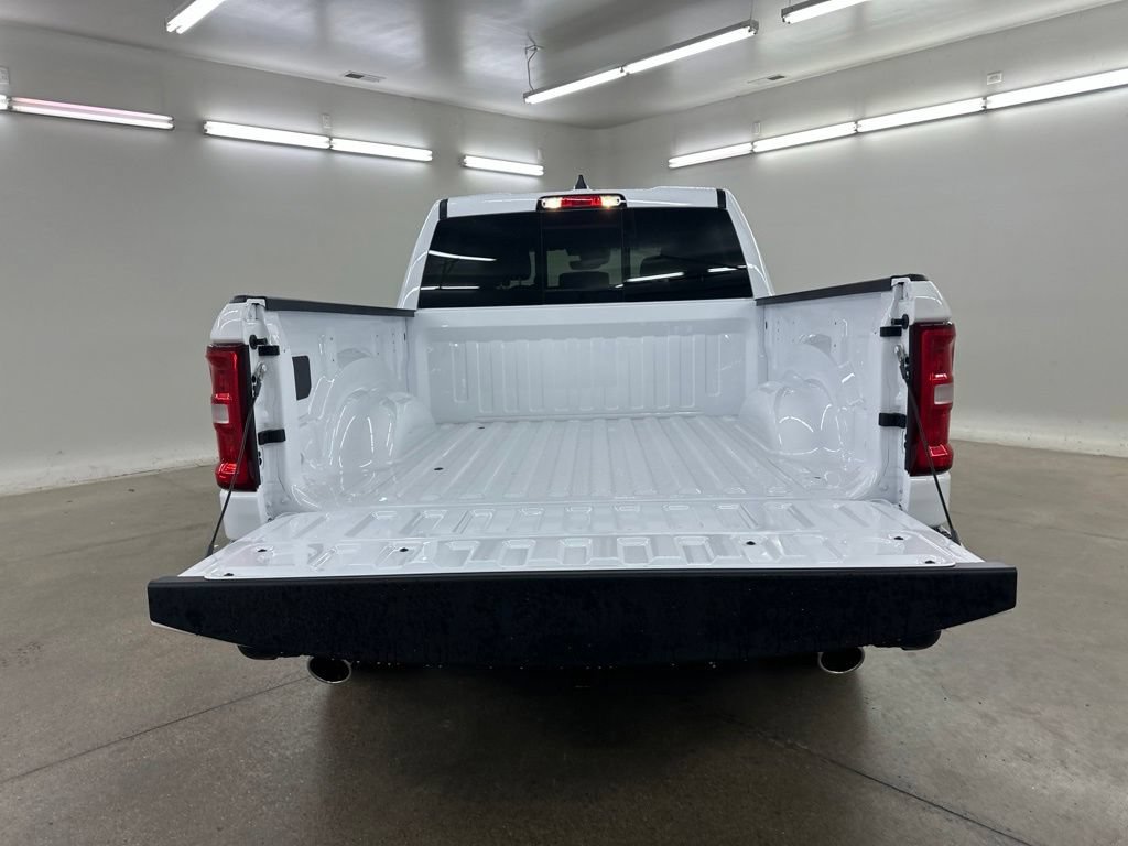 New 2027 RAM 1500 Laramie w/ Laramie Preferred Package AWD/4WD image 17