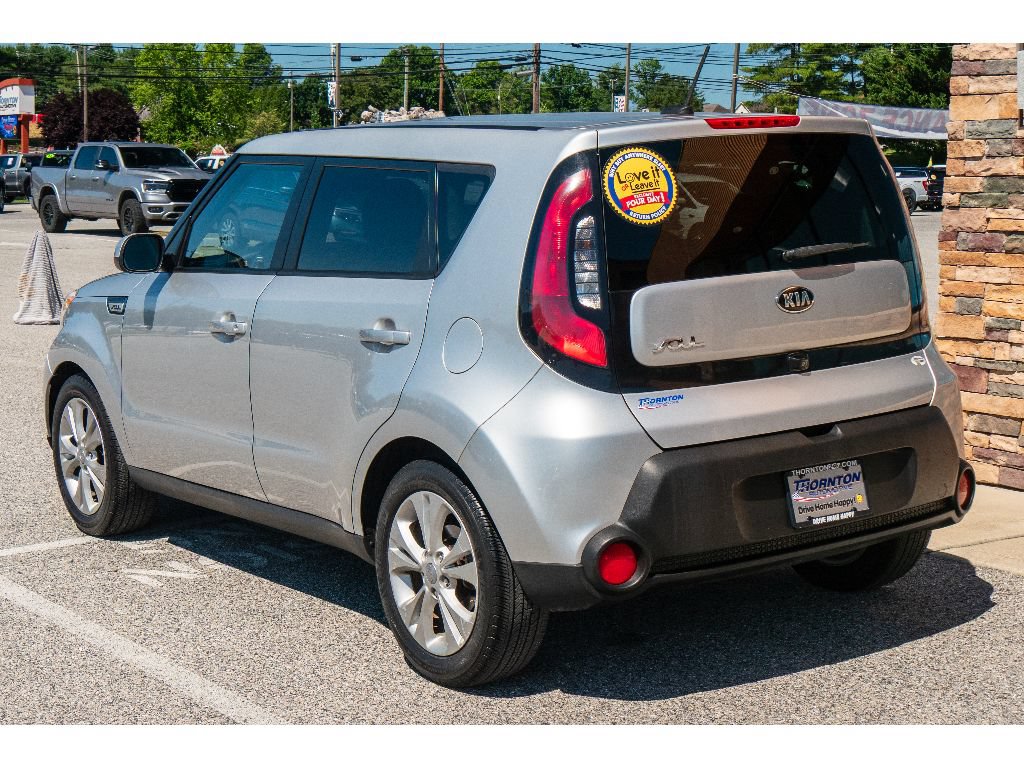 Used 2015 Kia Soul + FWD image 5