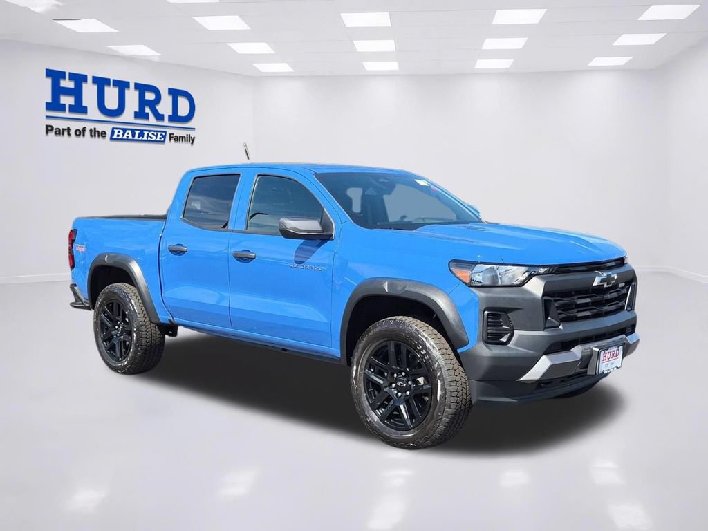 Used 2025 Chevrolet Colorado Trail Boss AWD/4WD image 1
