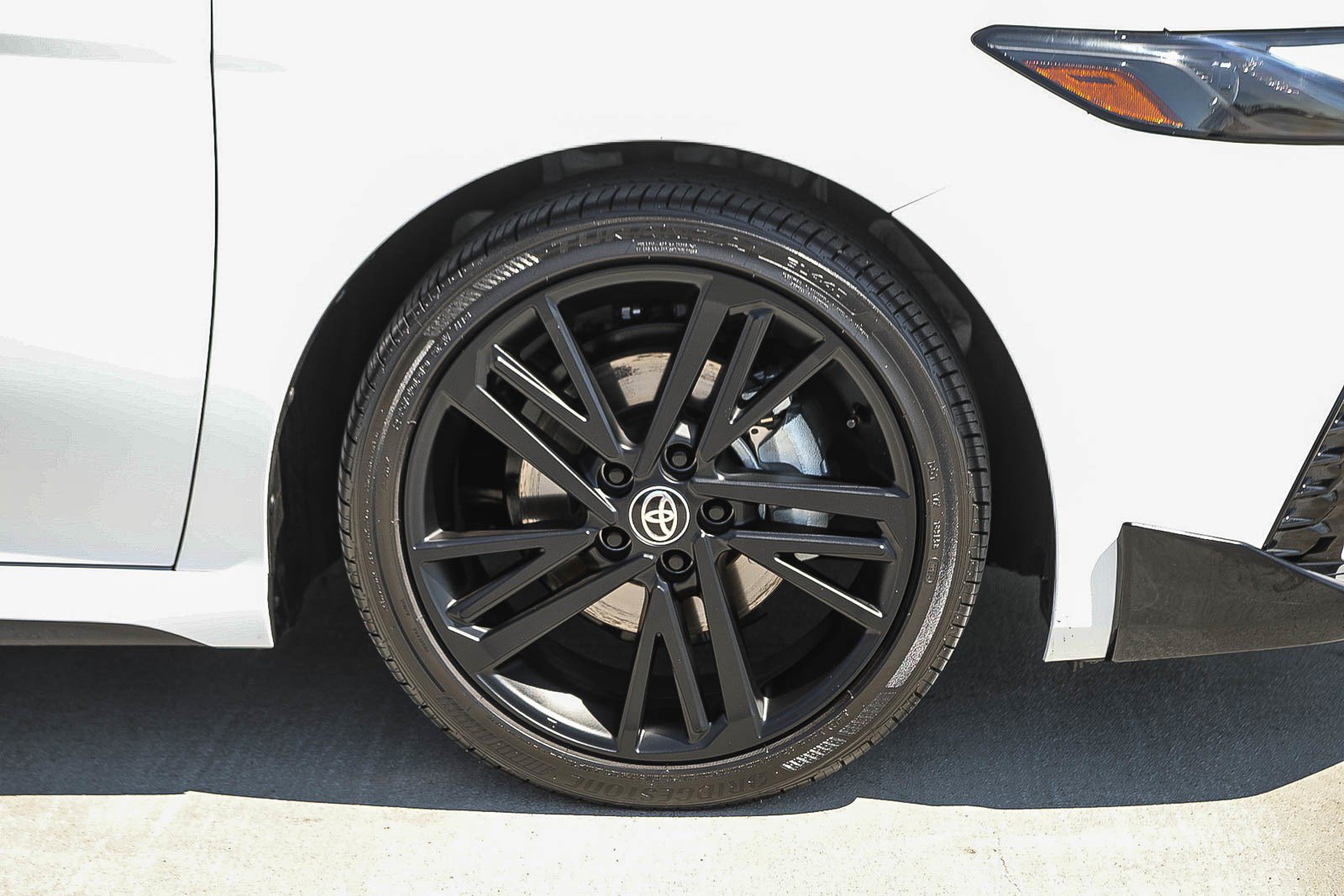 Used 2026 Toyota Camry Hybrid w/ Convenience Package FWD image 10