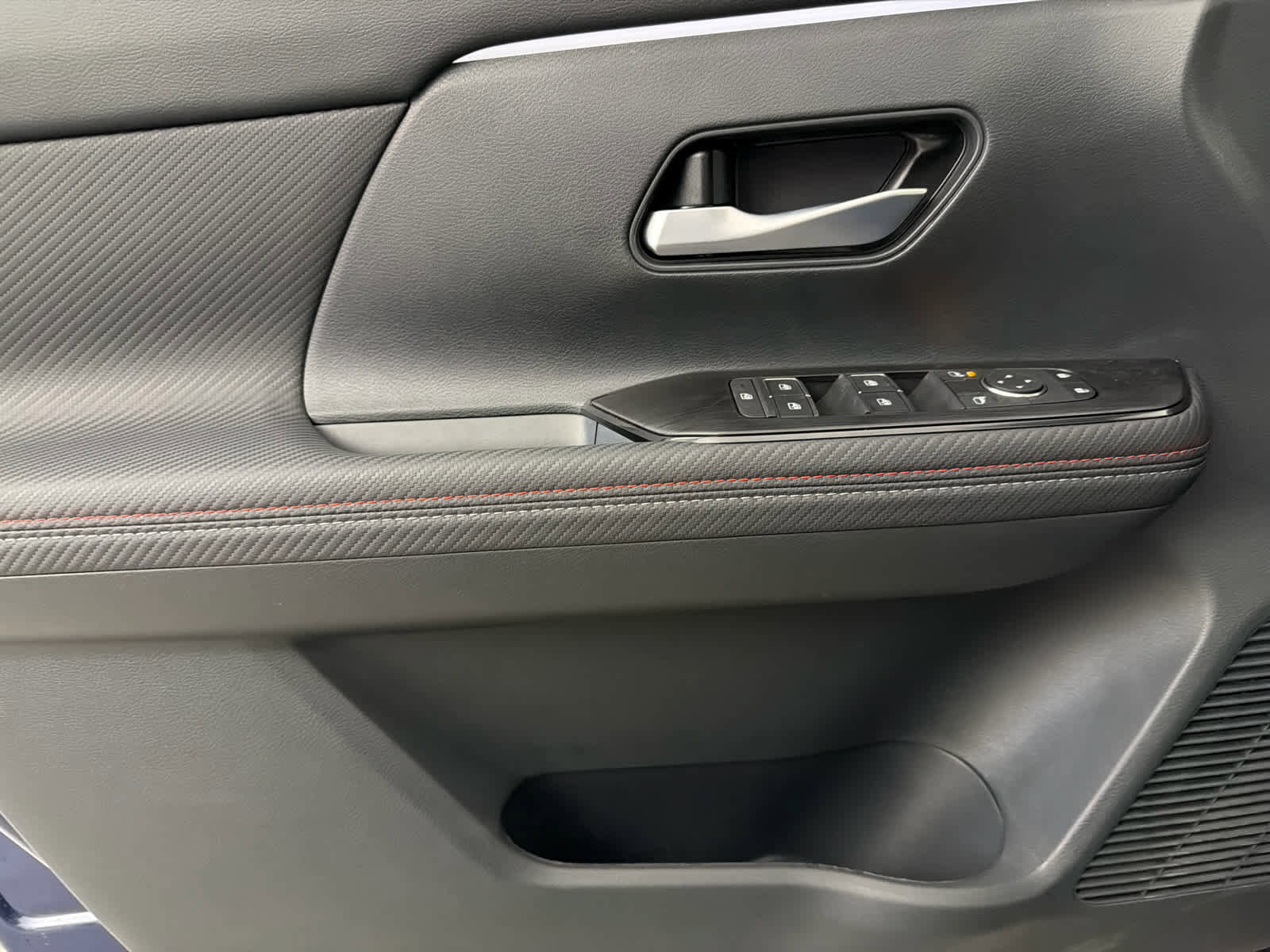 New 2026 Nissan Kicks SR w/ SR Premium Package image 22