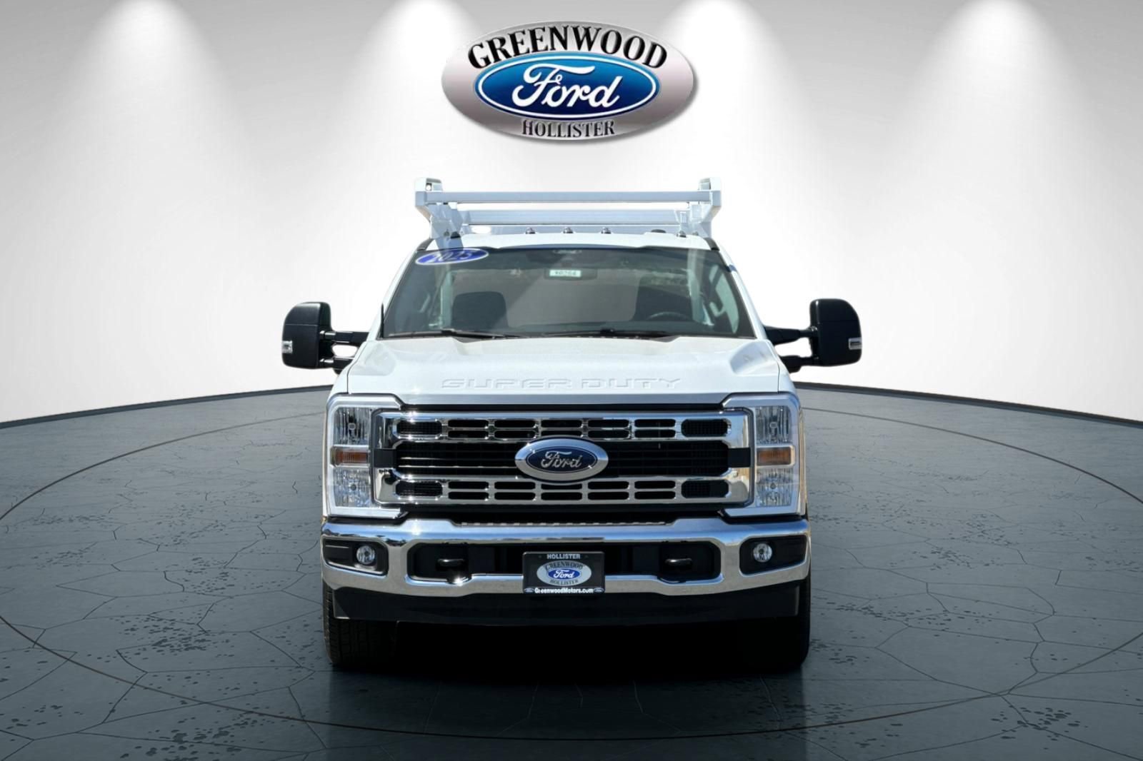 New 2025 Ford F350 XL w/ XL Chrome Package RWD image 9