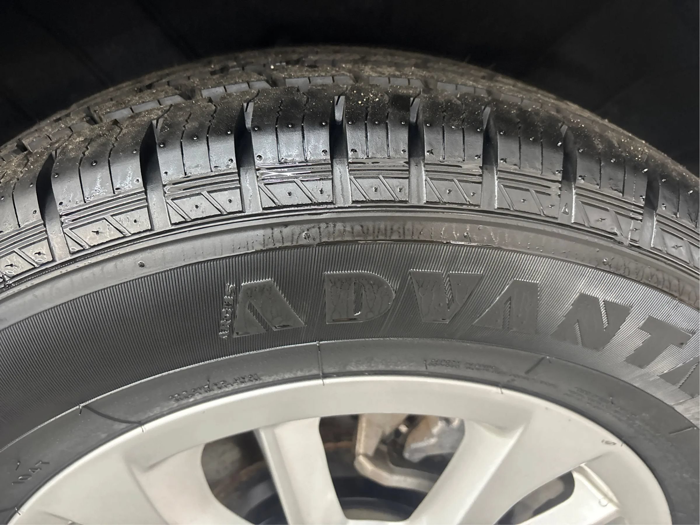 Used 2022 Kia Carnival LX FWD image 30