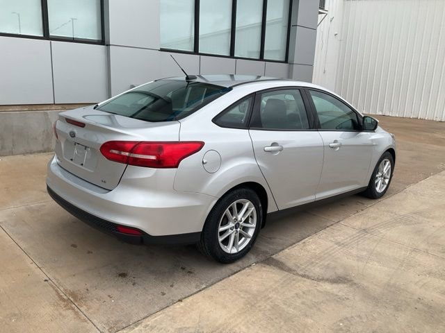 Used 2018 Ford Focus SE image 33